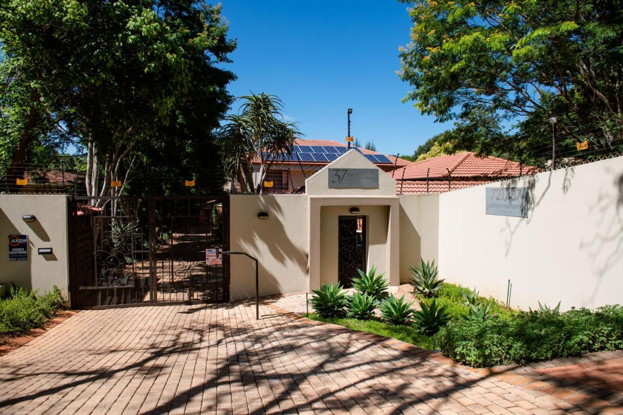 37 On Charles Hotel Pretoria Exterior photo